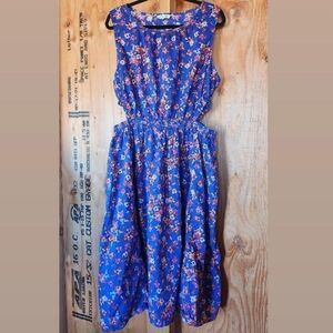beachlunchlounge Blue Floral Dress